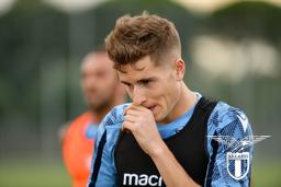 Lazio, tagli estivi complicati: niente ritiro per Basic, ancora nessuna offerta anche per Fares e Kamenovic. Bordon al Sudtirol