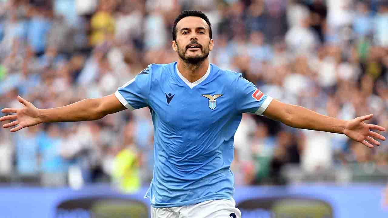 A Napoli è Pedro-mania: dopo la doppietta-scudetto i partenopei impazziscono per lui