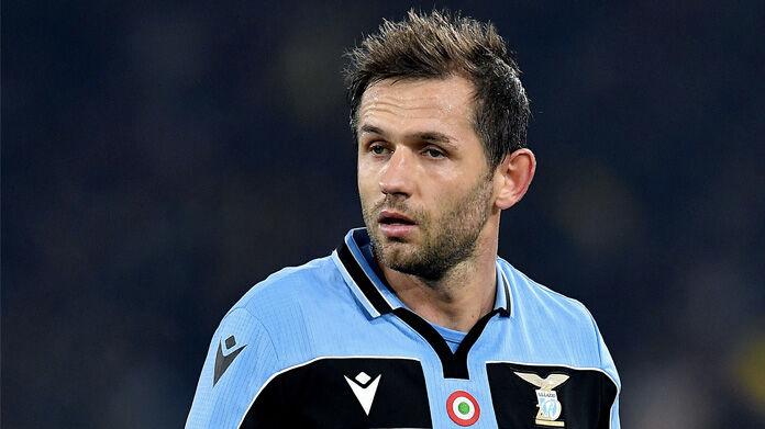 Lazio, dopo il ‘no’ di Peruzzi, Lotito vira sull’ex Lulic