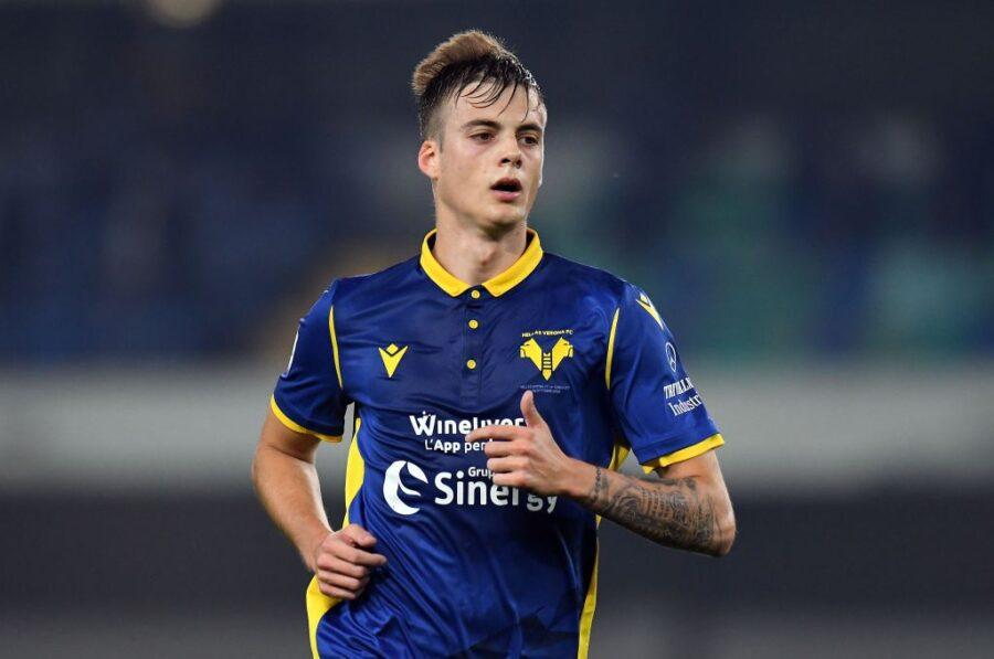 Lazio-Verona, contatto per Ilic. Incastro con Luis Alberto entra nel vivo
