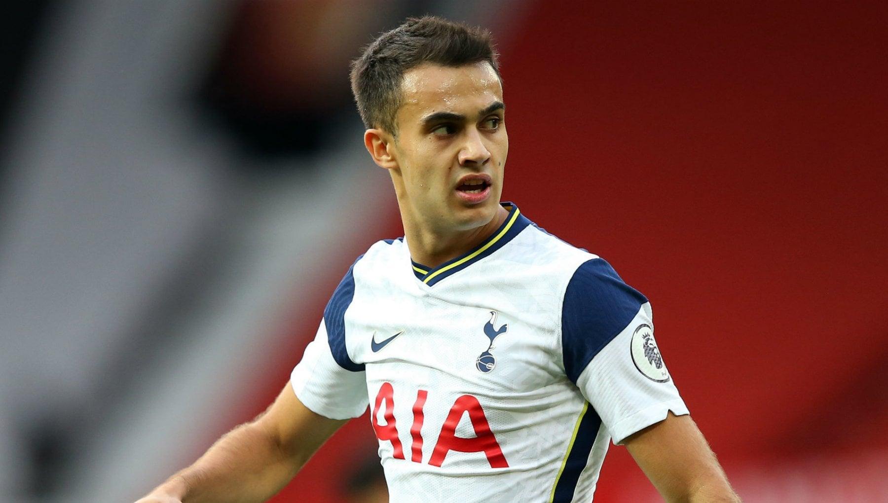 Reguilon, sorpasso del Fulham