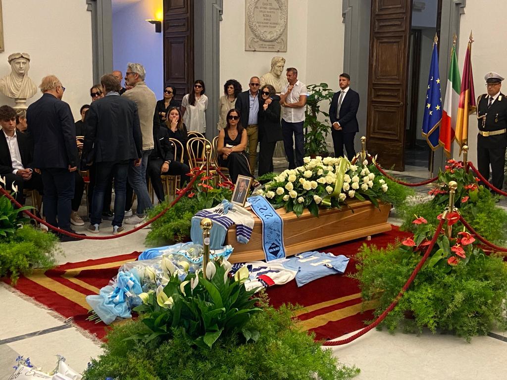 Prima Roma, poi Latina: tutti in piedi per Vincenzino