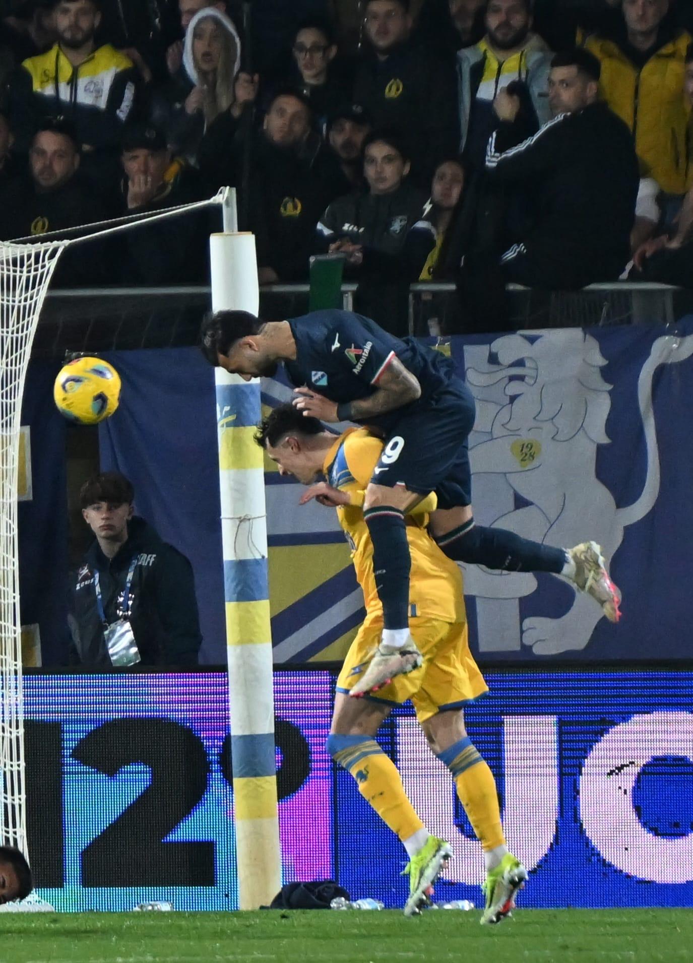 Lazio, un difetto cronico: il dato allarmante sui gol di testa