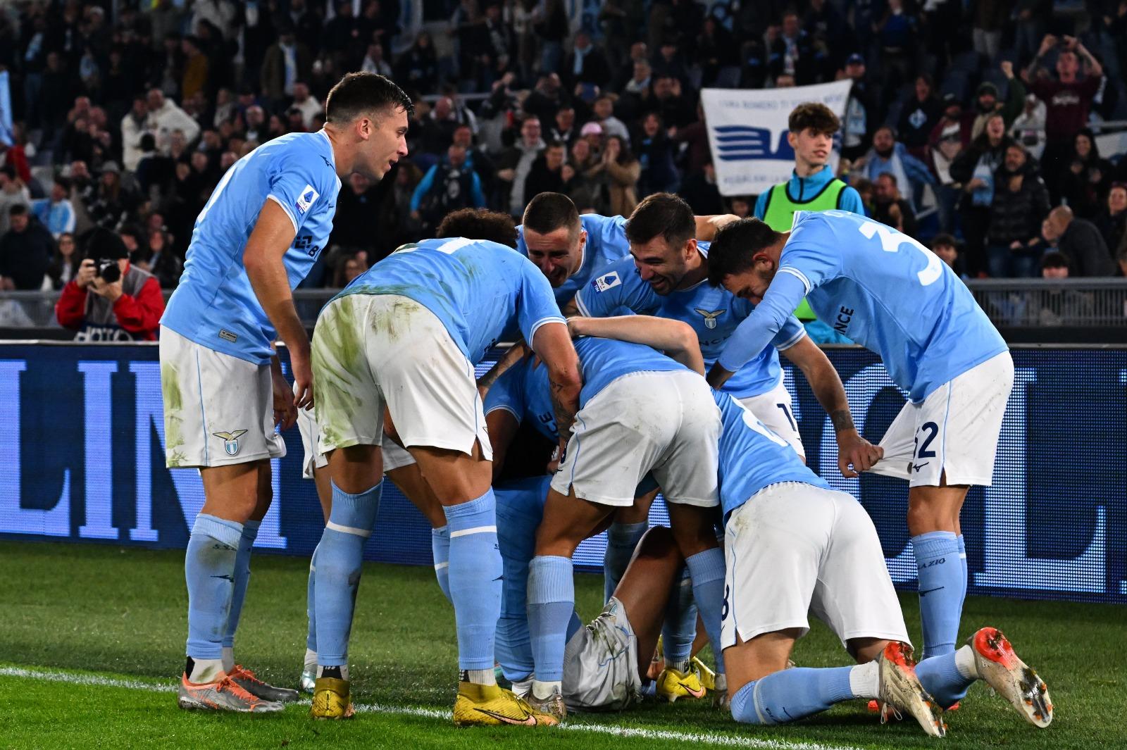 La Lazio è già in vacanza: pari col Sassuolo, Europa League centrata fra i fischi