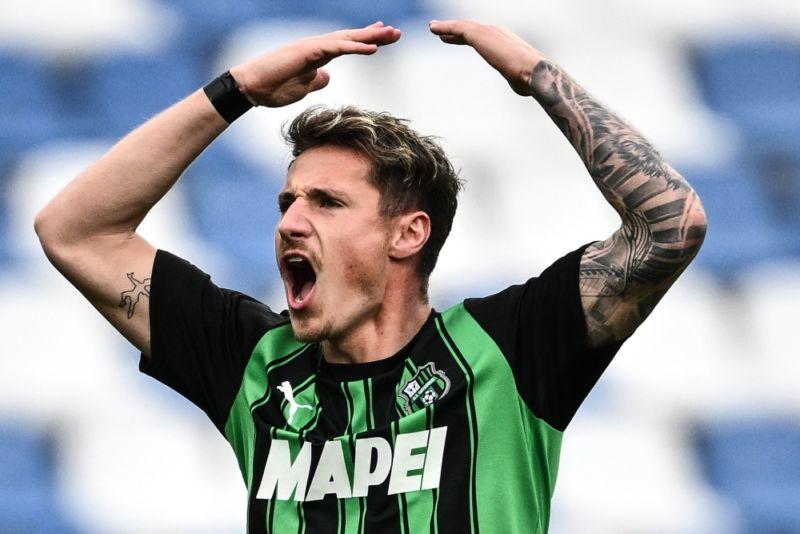 Lazio, svolta formula per Pinamonti: verso l’intesa con il Sassuolo. I dettagli