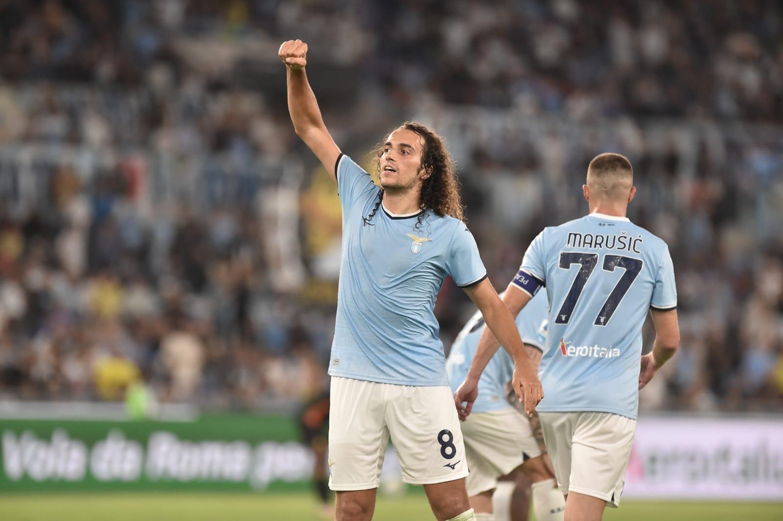 Guendouzi: “Faremo una grande stagione con Baroni. I tifosi mi caricano e io do tutto per loro”. E su Tavares…