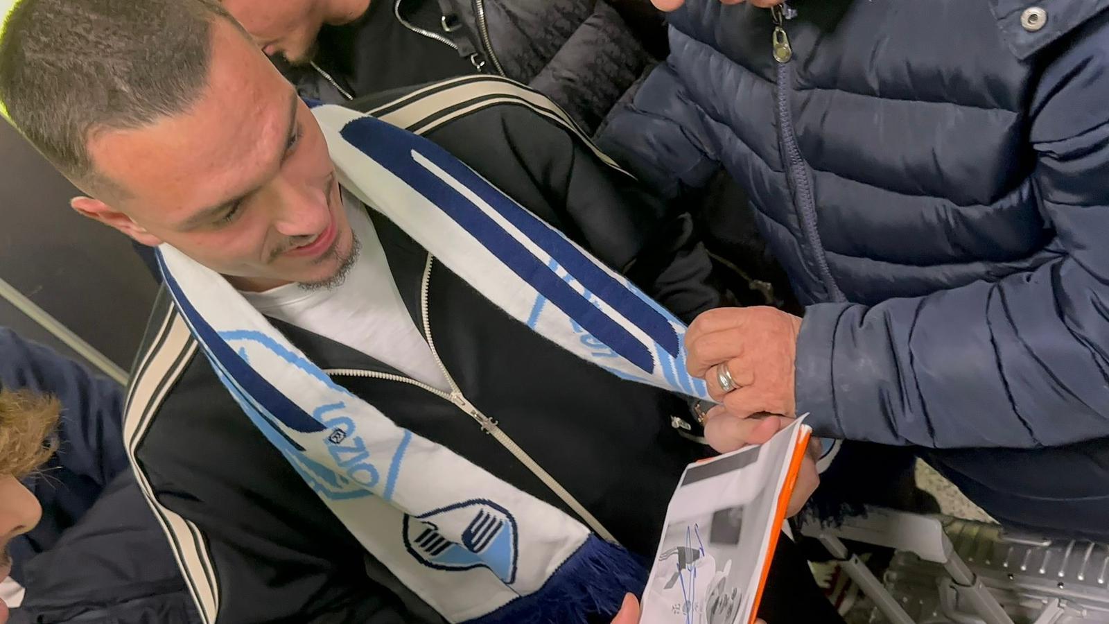 Ibrahimovic si presenta: “La mia creatività al servizio della Lazio. Voglio giocare molto e godermi…”