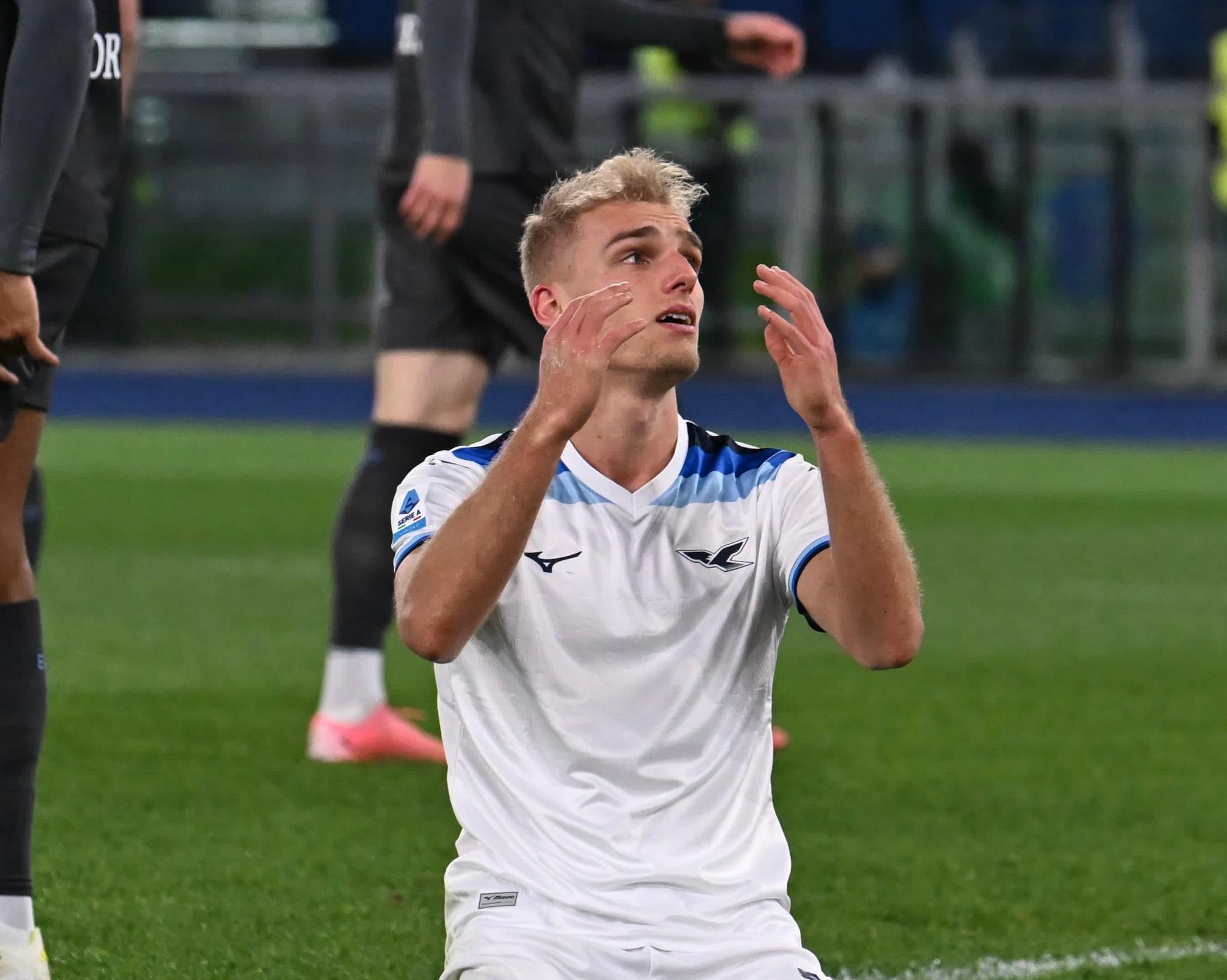 ‘QUELLI CHE…’ – Cardone: “Lazio, il torto con la Juve decisivo per la Champions. Rimpianto Greenwood, Isaksen punto debole. Pedro resterà” (AUDIO)