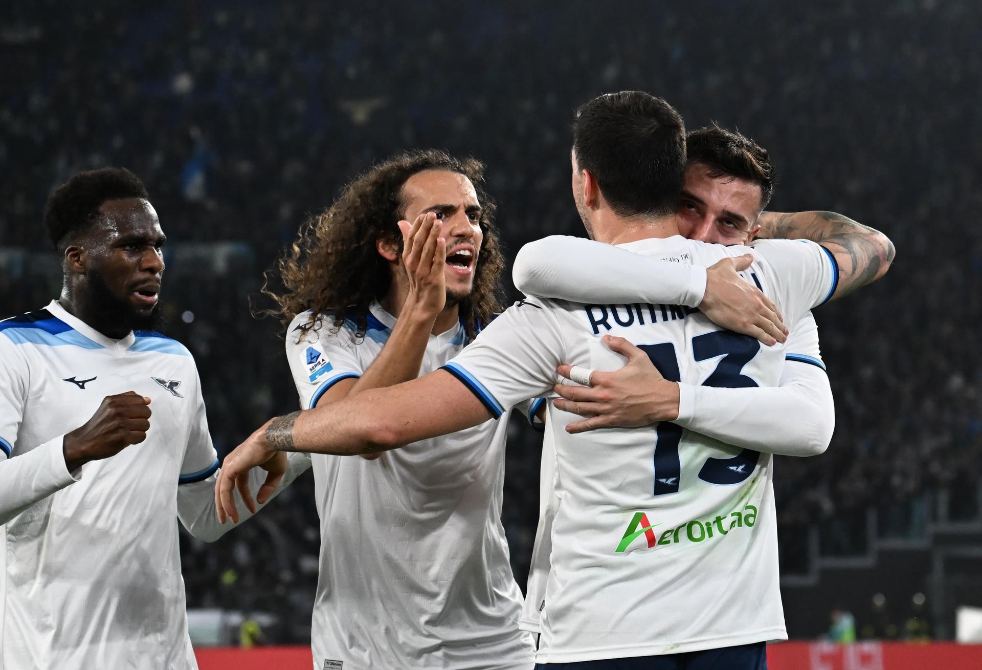 Mercato, Lazio verso la cessione di almeno due big: la situazione