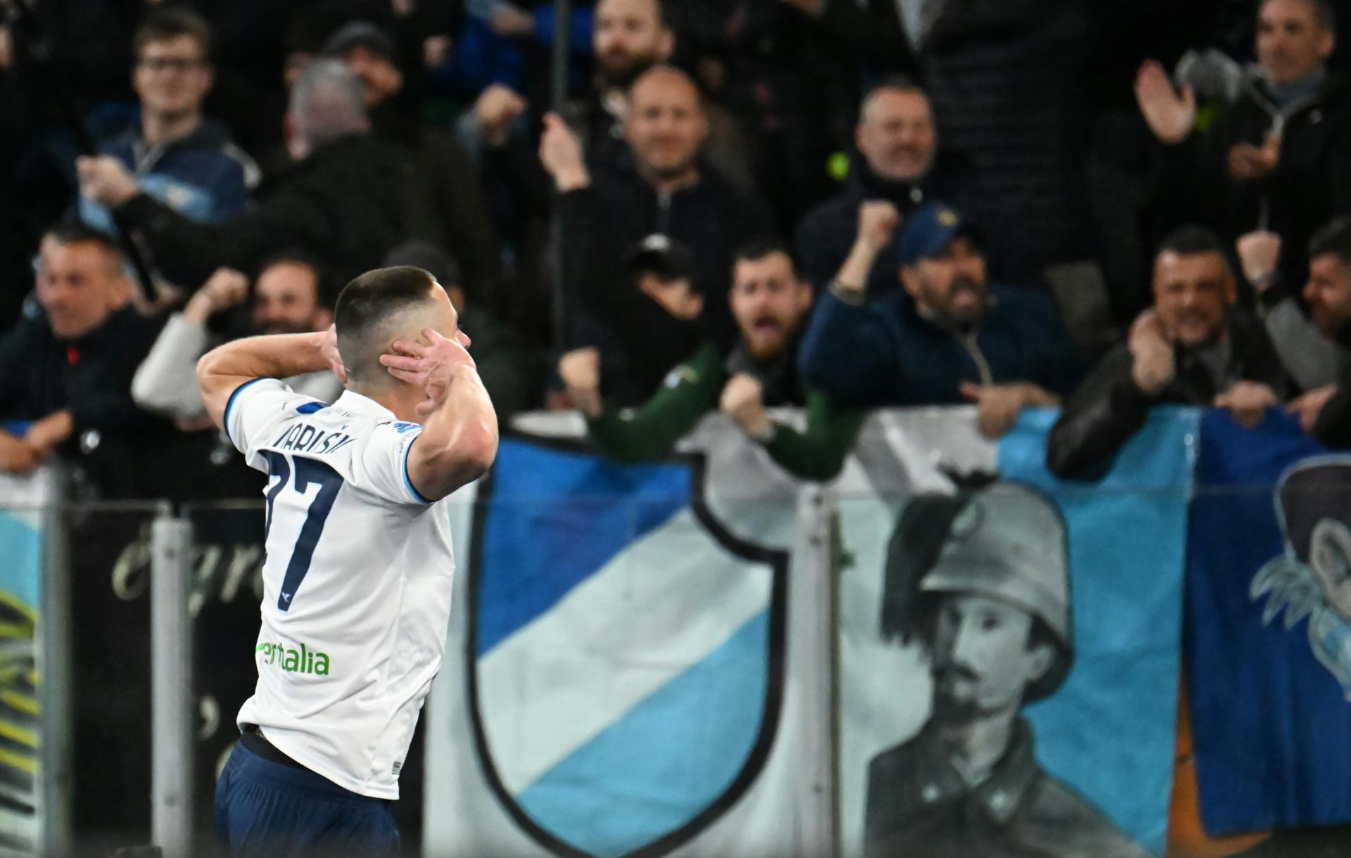 Lazio, futuro in bilico per Marusic: l’entourage valuta la rottura. La situazione