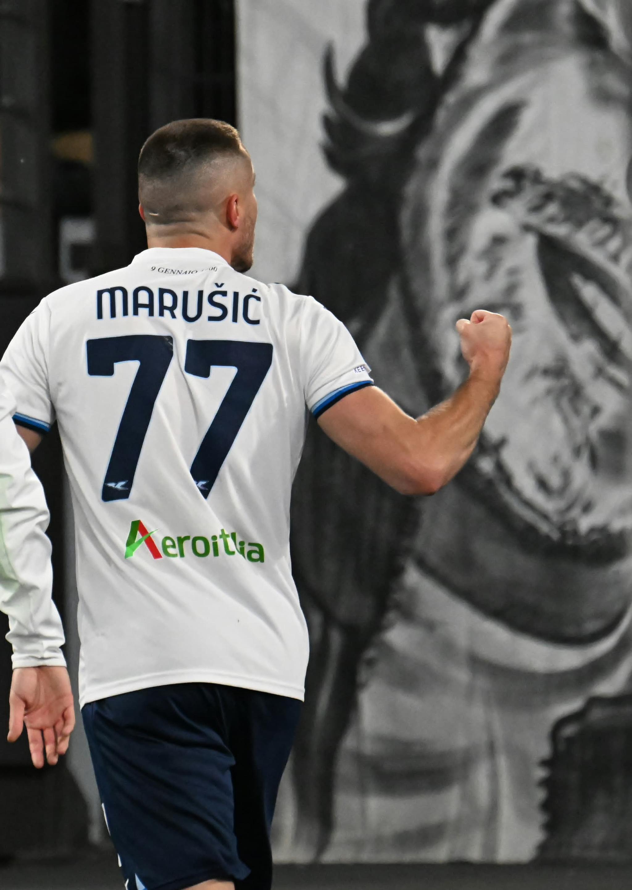Lazio, il messaggio di Marusic: “Voglio rinnovare e chiudere qui la carriera. Fino alla fine per la Champions”