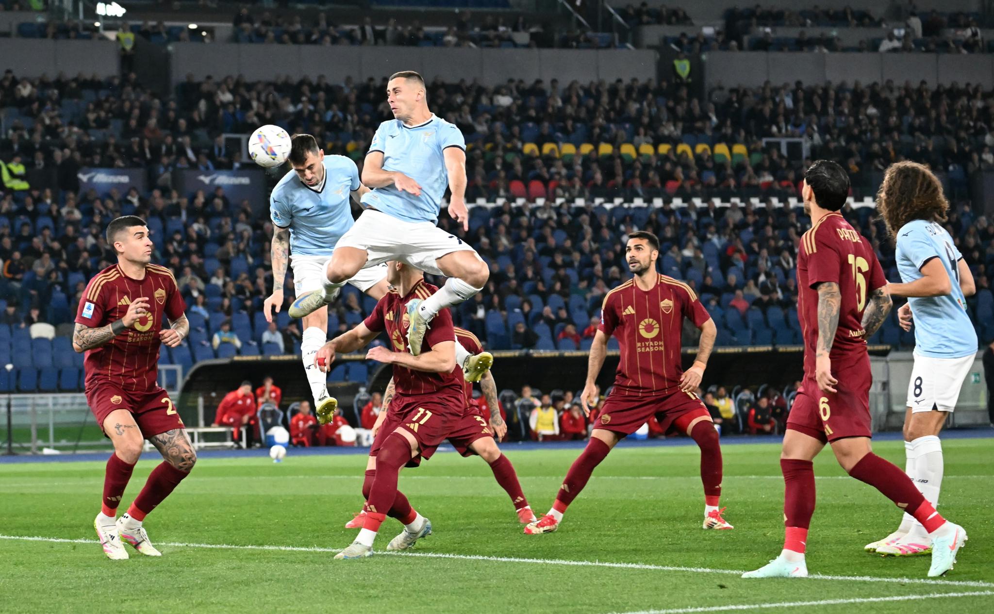 Più Lazio che Roma ma il derby finisce in parità: a Romagnoli risponde Soulè