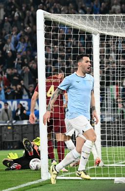 Lazio, Sarri ha blindato Romagnoli. Gli agenti attendono segnali per il rinnovo