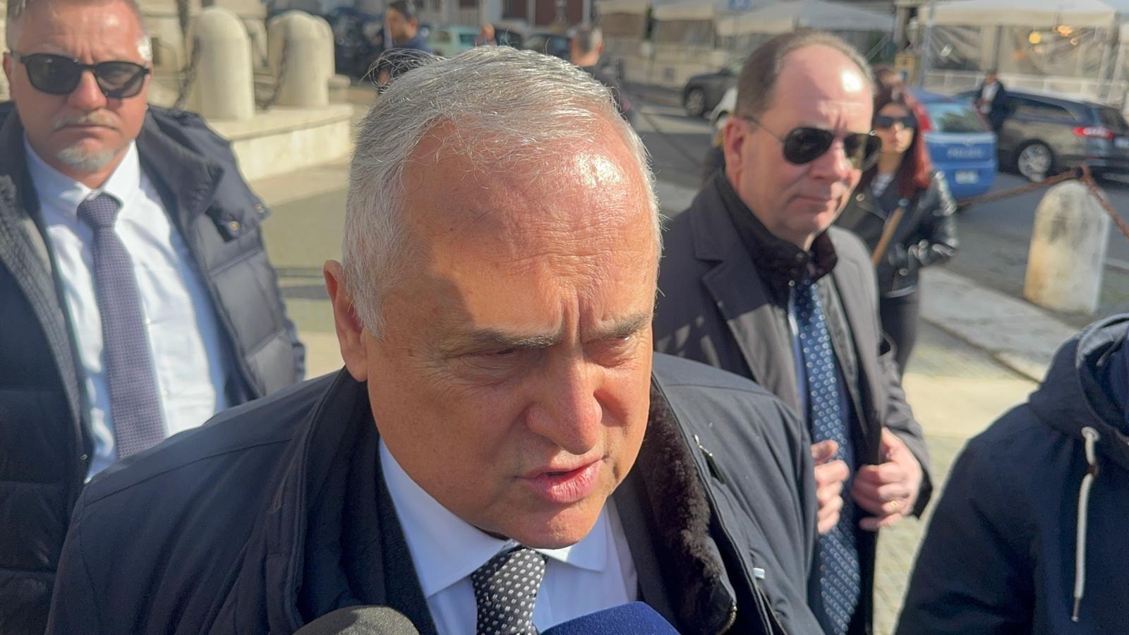 Lazio, Lotito si aggrappa alla fede: ora vuol fare benedire la squadra
