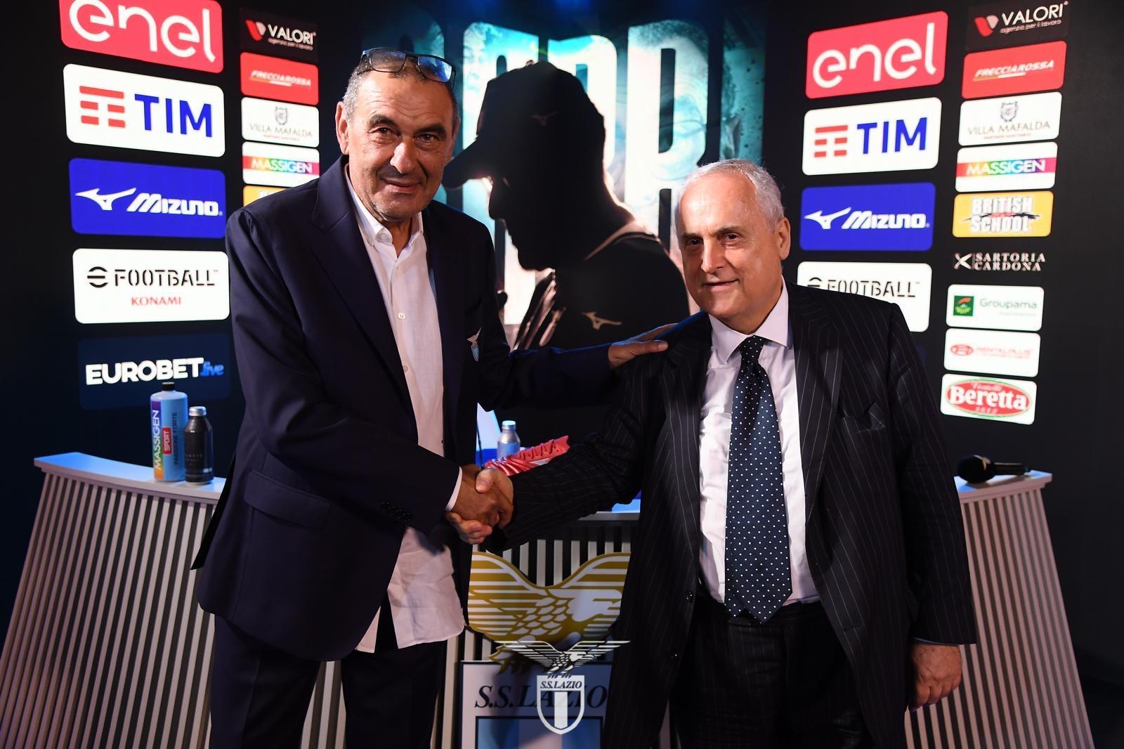 Lazio, Lotito: “Sarri, il blocco del mercato e i ricavi. Non abbiamo bisogno di soldi. Scuse ai tifosi? No e non vendo perché…” (VD/AD)