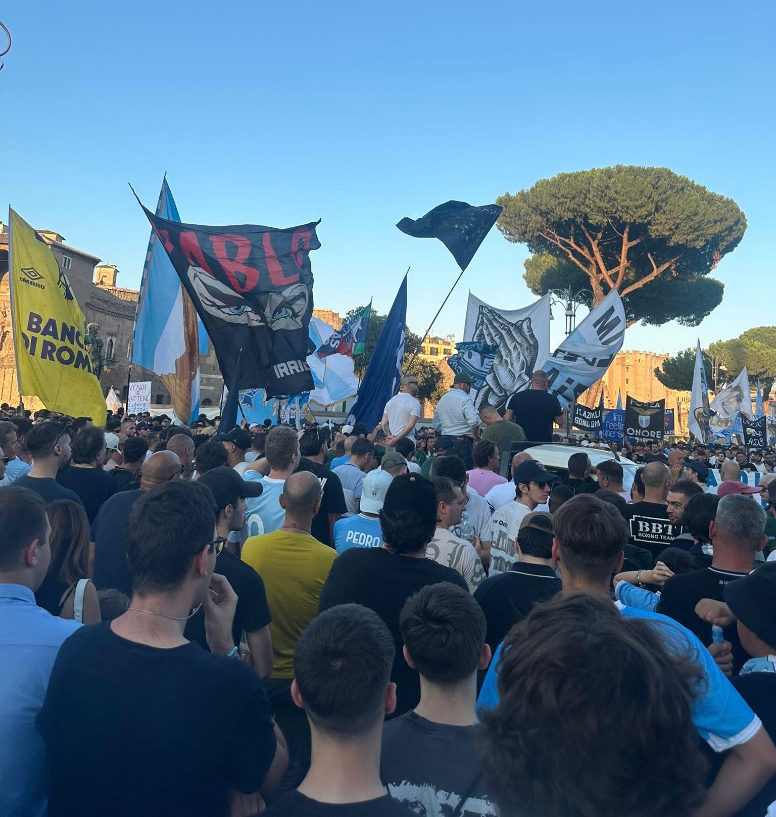 ‘QUELLI CHE…’ – Cardone: “Lazio, l’ennesima manifestazione deve far riflettere Lotito. Flaminio non collegato alla cessione del club…” (AUDIO)