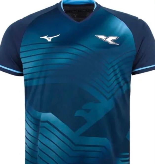 Lazio, altro spoiler? Il web svela la terza maglia della nuova stagione… (FT)
