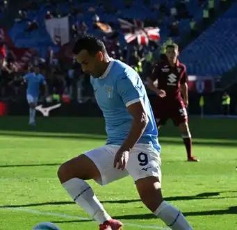 Lazio, la certezza in attacco è Pedro: secondo big match da titolare per lui