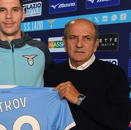 Lazio, la caccia al centravanti è finita: ecco Pinamonti, ora va risolto il problema Ratkov