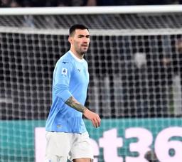 Lazio ai ferri corti, clima da “tutti contro tutti”. E anche Romagnoli ai saluti