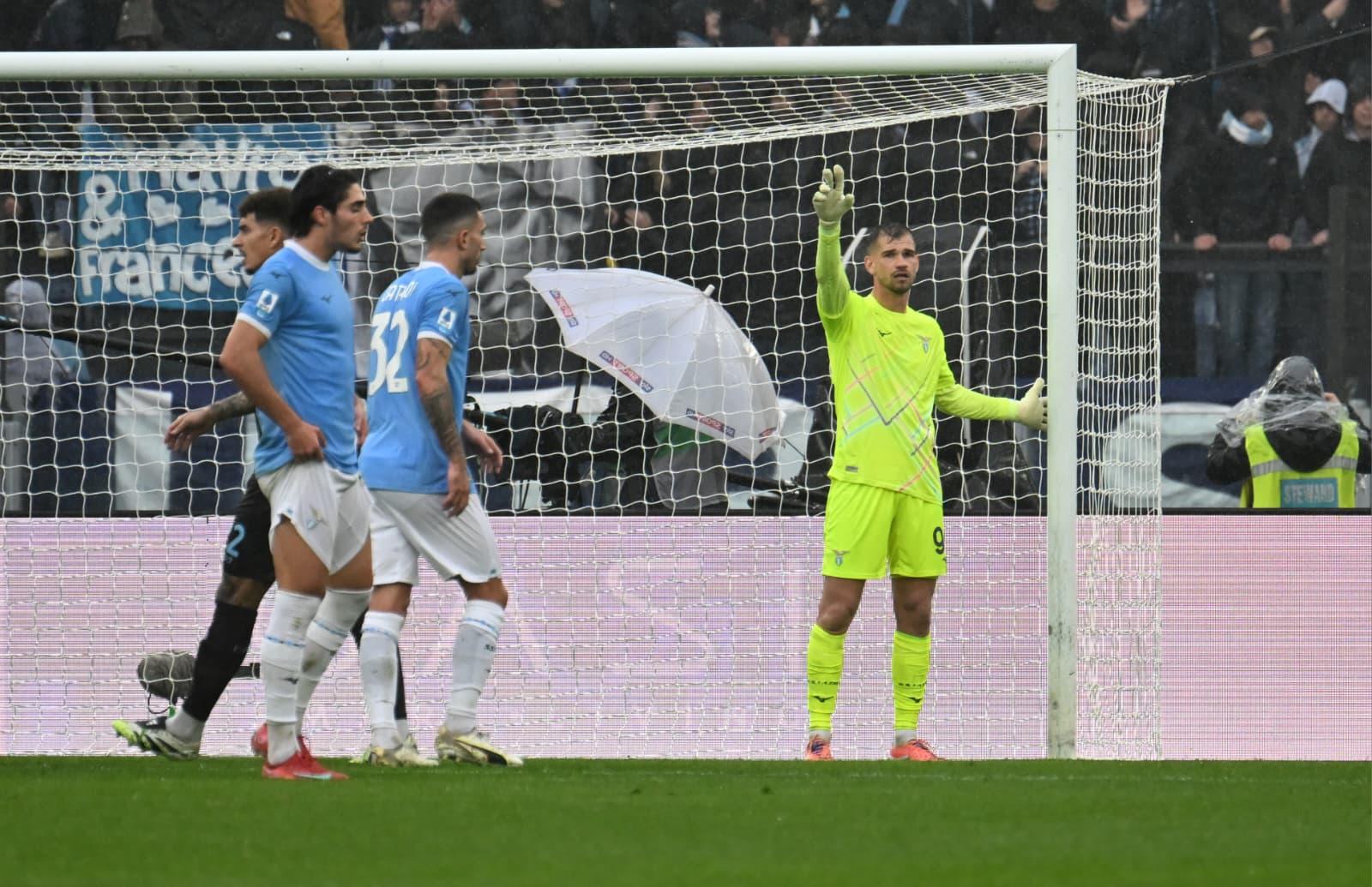 Lazio, straordinari per Provedel: si prende i pali anche in Coppa