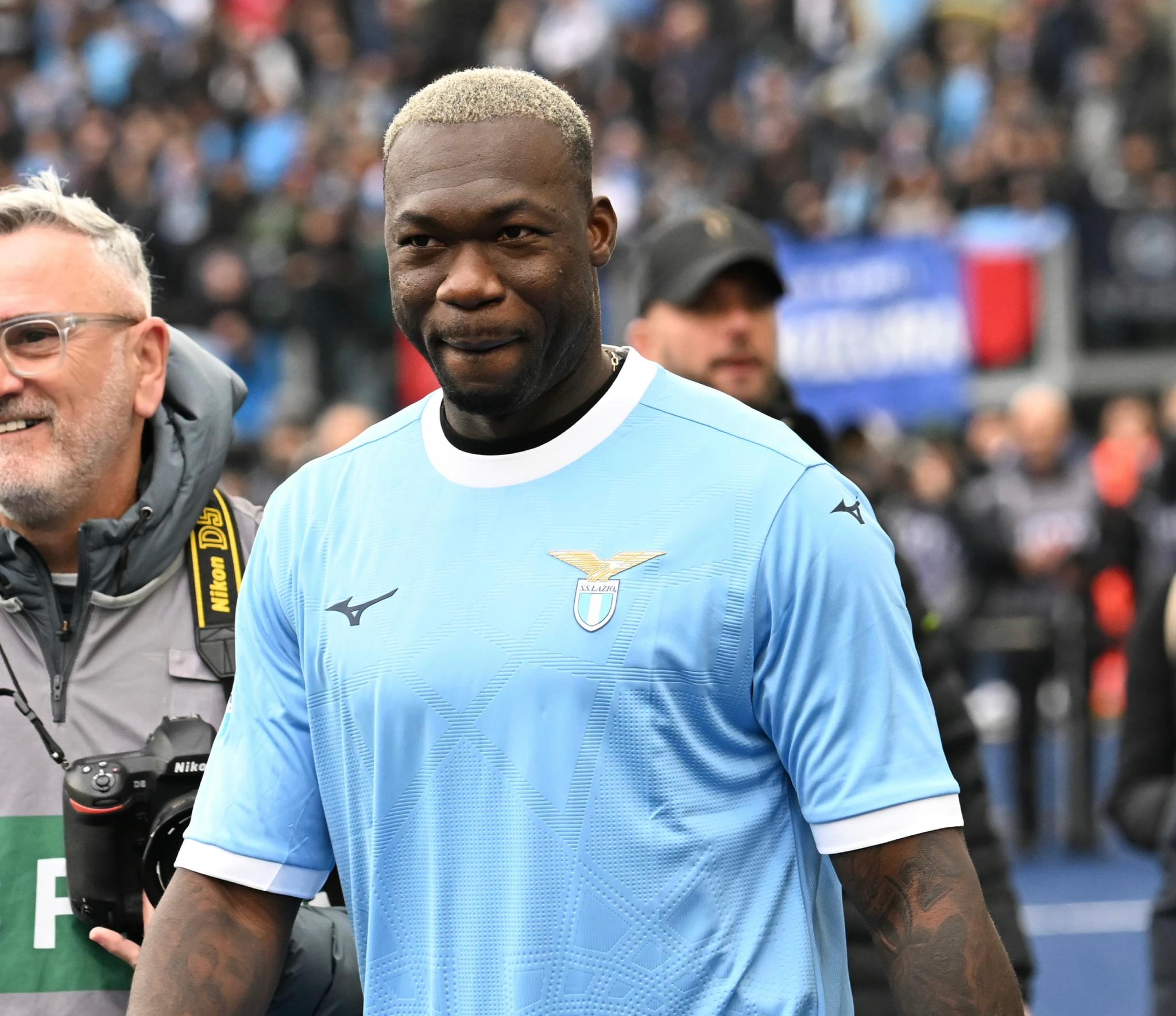 Lazio, Caicedo: “Con l’Inter sarà dura, ma un trionfo segnerebbe la svolta. Bravo Sarri, non solo con il gruppo. Tifosi? fantastici”
