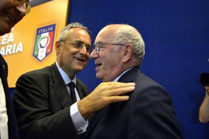 Isolato ed in minoranza, oggi Lotito vuole il commissario: quando comandava lui: “Antidemocratico”