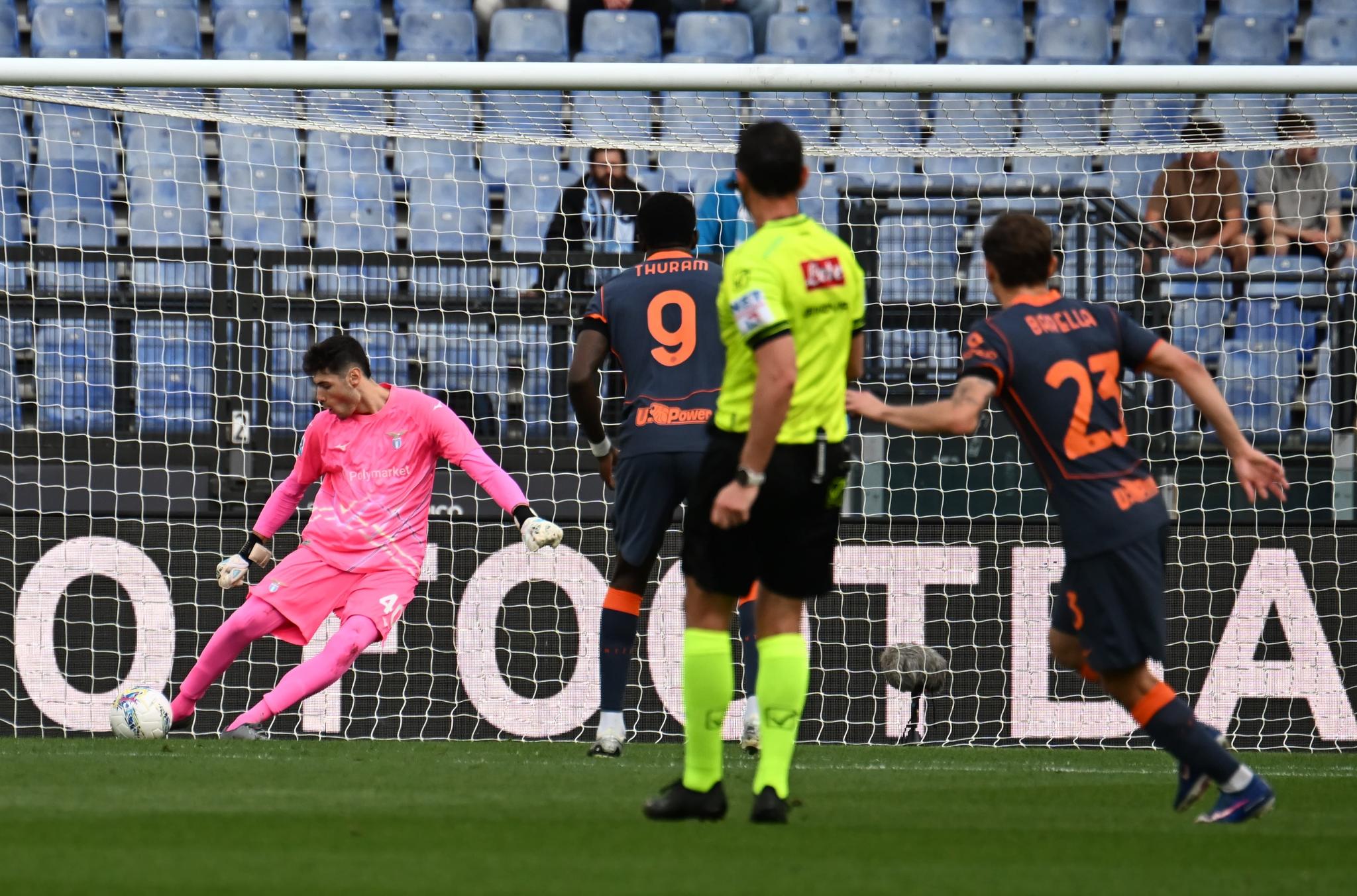 Lazio-Inter 0-3, il tabellino: Romagnoli espulso, salta il derby