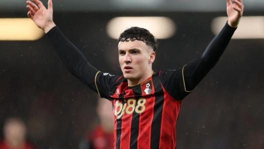 Lazio, il Bournemouth non molla Mandas: proposto lo scambio con Jimenez. E Provedel stringe con l’Inter…