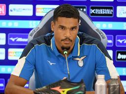 Doekhi si presenta: “La Lazio e la Serie A perfette per me. Qui per giocare il più possibile, ecco cosa mi ha detto Bonucci…” (AUDIO)