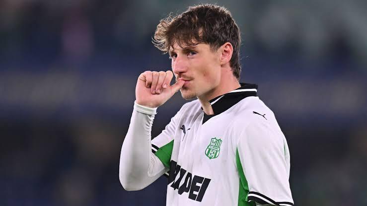 Lazio, oggi il primo allenamento: Pinamonti vuole subito una maglia