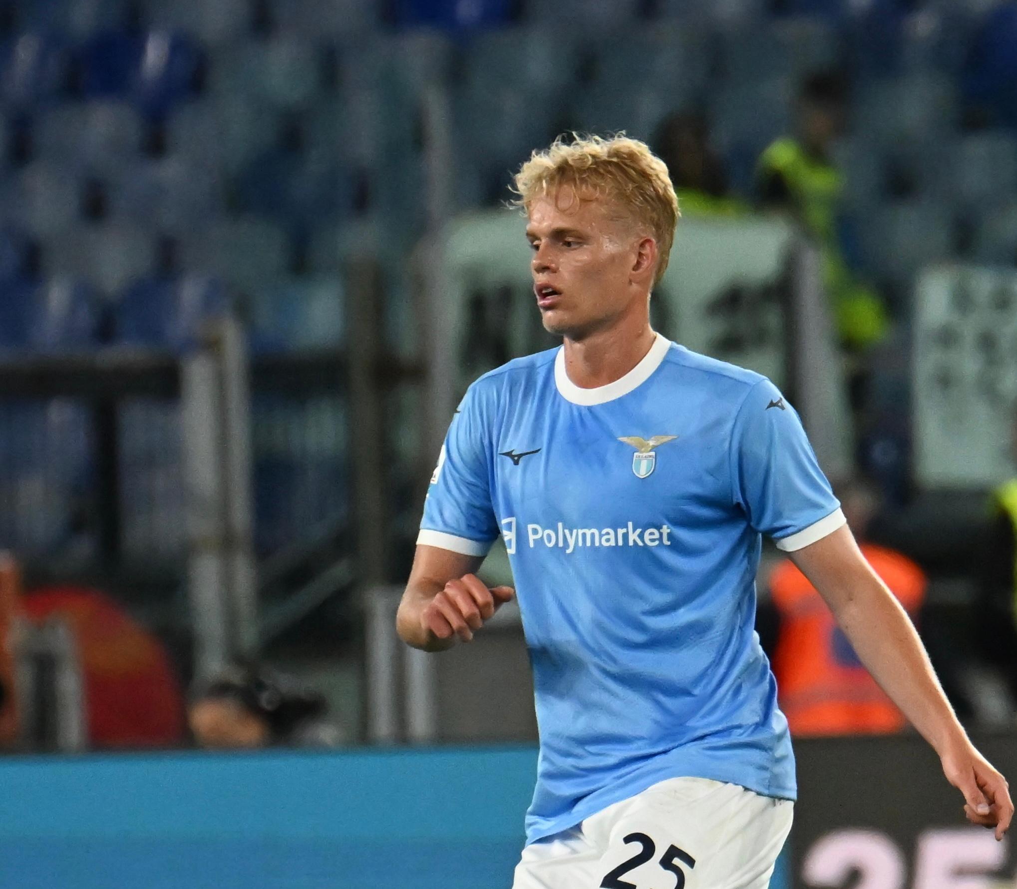 Lazio, valutazioni in corso per il derby: Gila, Patric e Zac acciaccati. Provstgaard dal 1′