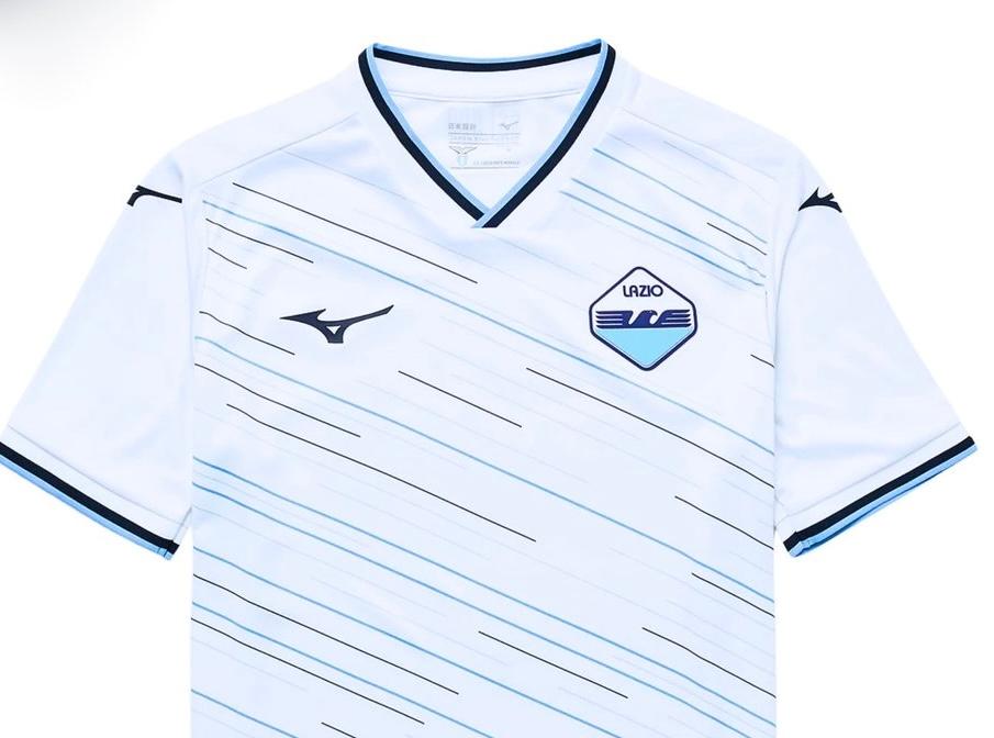 La Lazio ci ricasca, spoilerata la seconda maglia: i dettagli